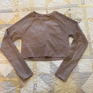 Aerie Offline Women's Brown Long Sleeve Cropped Shirt